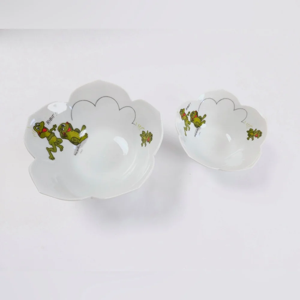 Suzy's Zoo Enesco Set Of 2 Vintage 70s Ceramic White Green Frog Lotus Bowls
